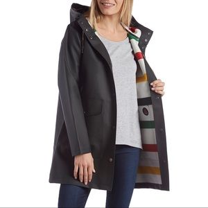 Pendleton Surrey Hooded Rain Slicker - size M